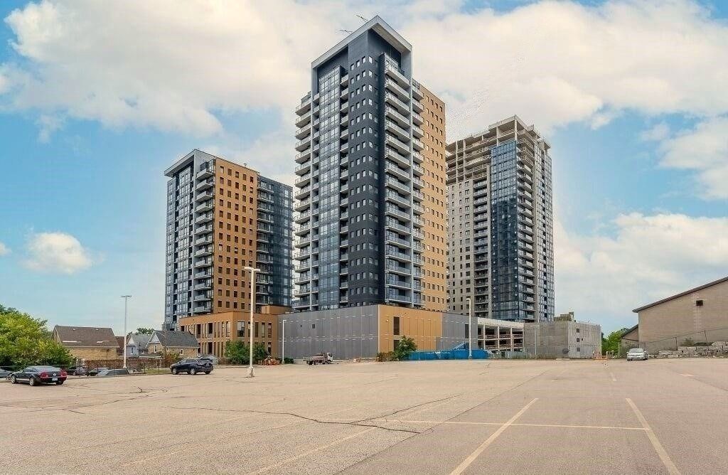 100 Garment Street. Garment Street Condos is located in  Kitchener, Toronto - image #1 of 12