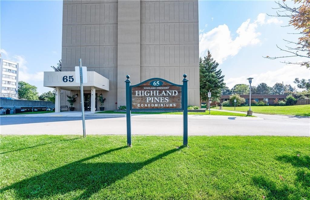 65 Highland Crescent. Highland Pines is located in  Kitchener, Toronto - image #3 of 8