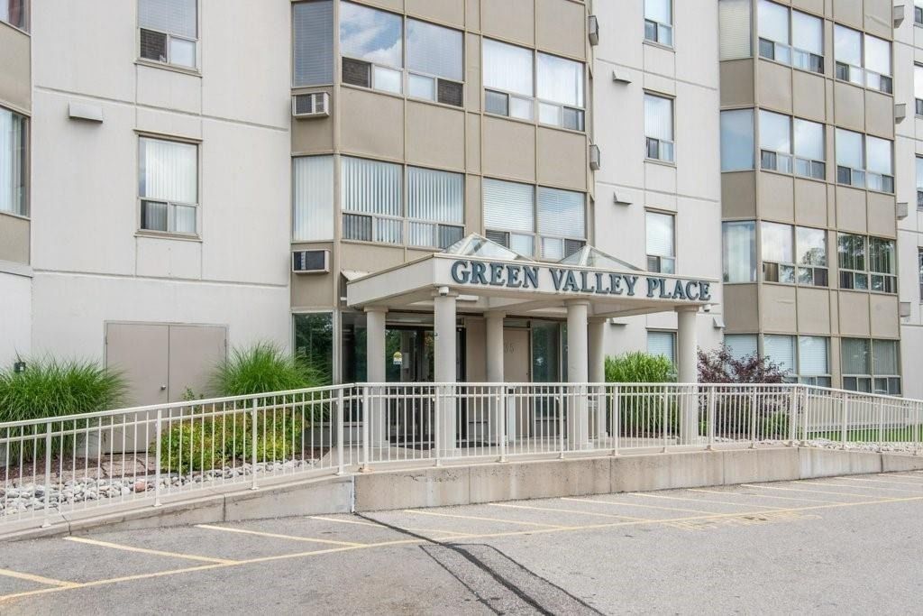 35 Green Valley Drive. Green Valley Place is located in  Kitchener, Toronto - image #3 of 9