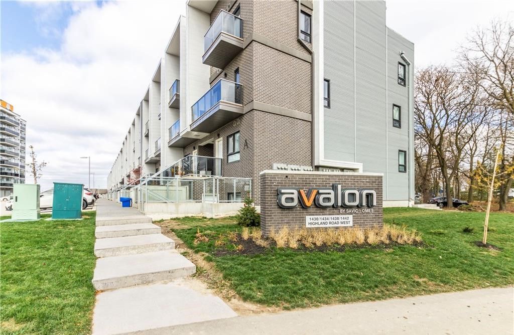 1430 Highland Road W. Avalon Urban Towns is located in  Hamilton, Toronto - image #2 of 3