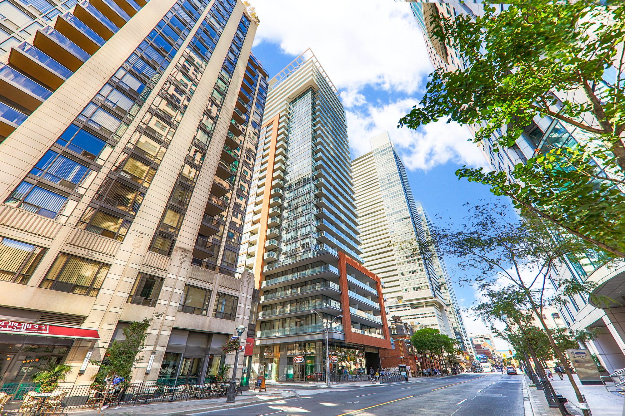 8 Mercer St The Mercer 4 Condos for Sale & 3 Units for Rent Strata.ca