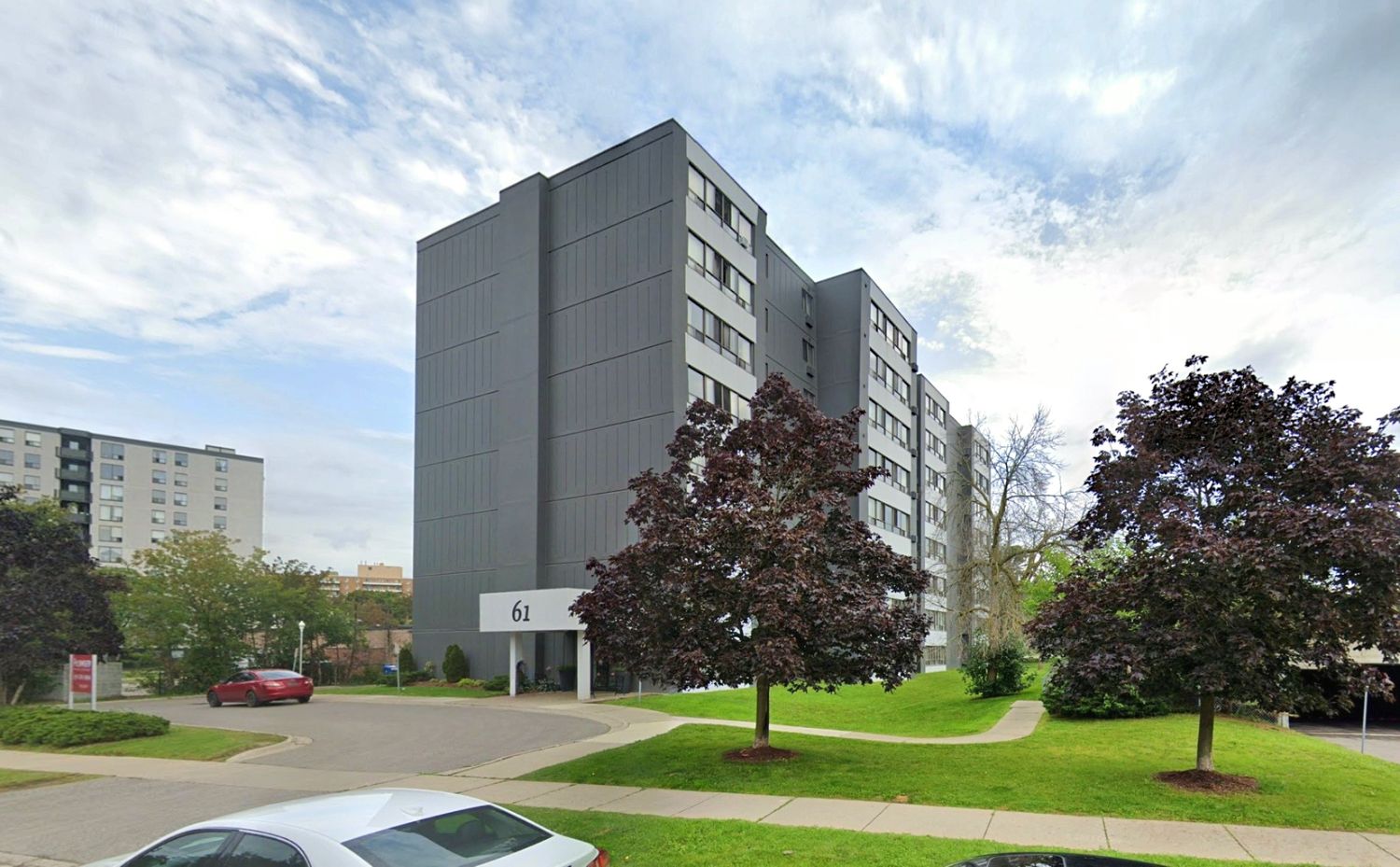 61 Highland Crescent. Filsinger Park Place is located in  Kitchener, Toronto - image #2 of 2