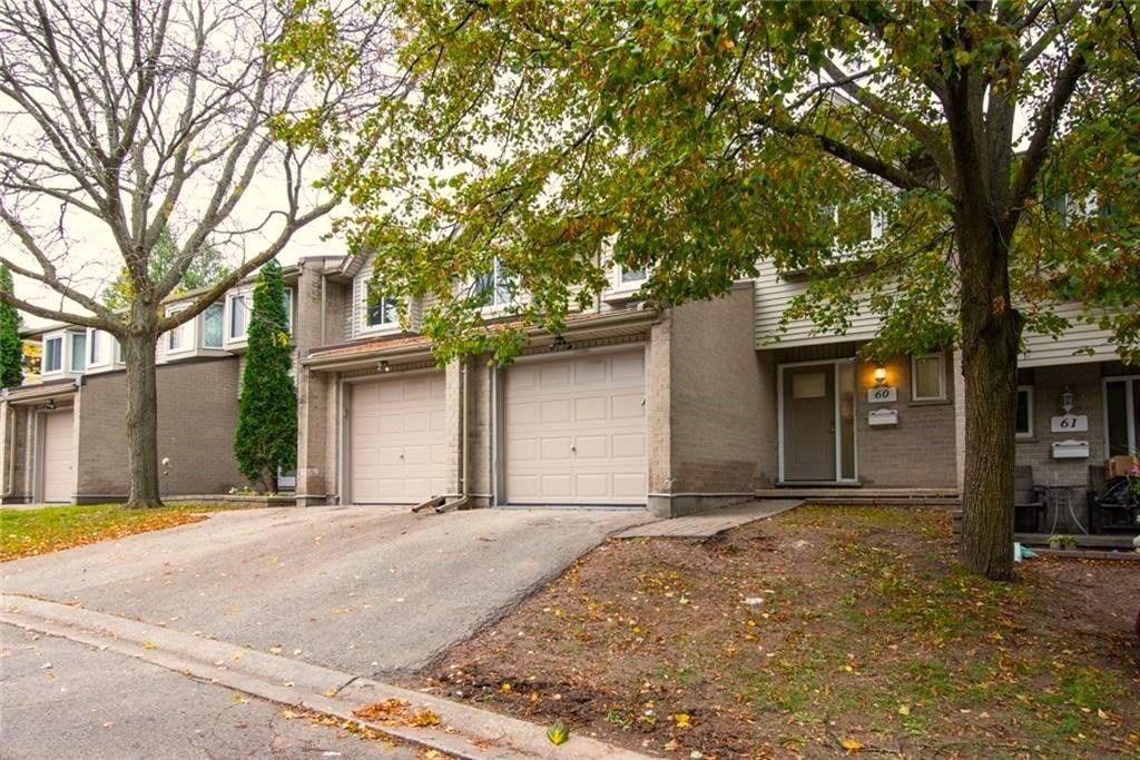 20 Paulander Drive. 20 Paulander Drive is located in  Kitchener, Toronto - image #1 of 5