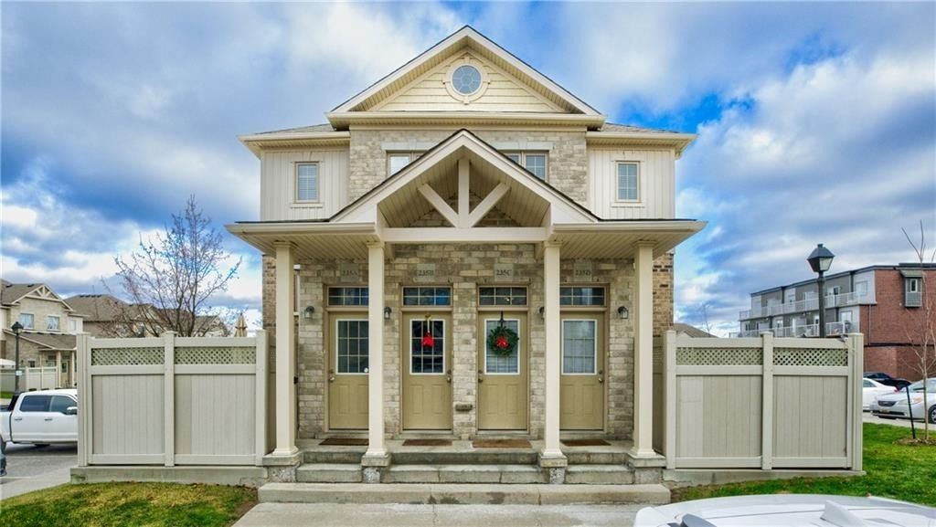 235 Jessica Crescent. 235 Jessica Crescent is located in  Kitchener, Toronto - image #1 of 2