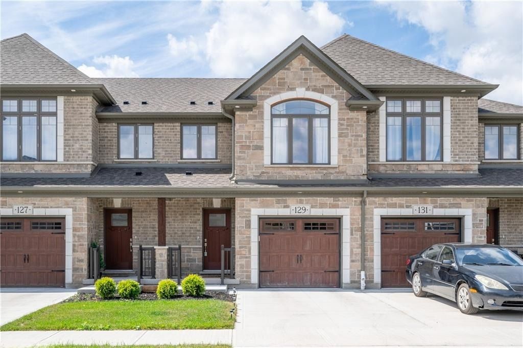 121-131 Hollybrook Trail. 129 Hollybrook Trail is located in  Kitchener, Toronto - image #1 of 3