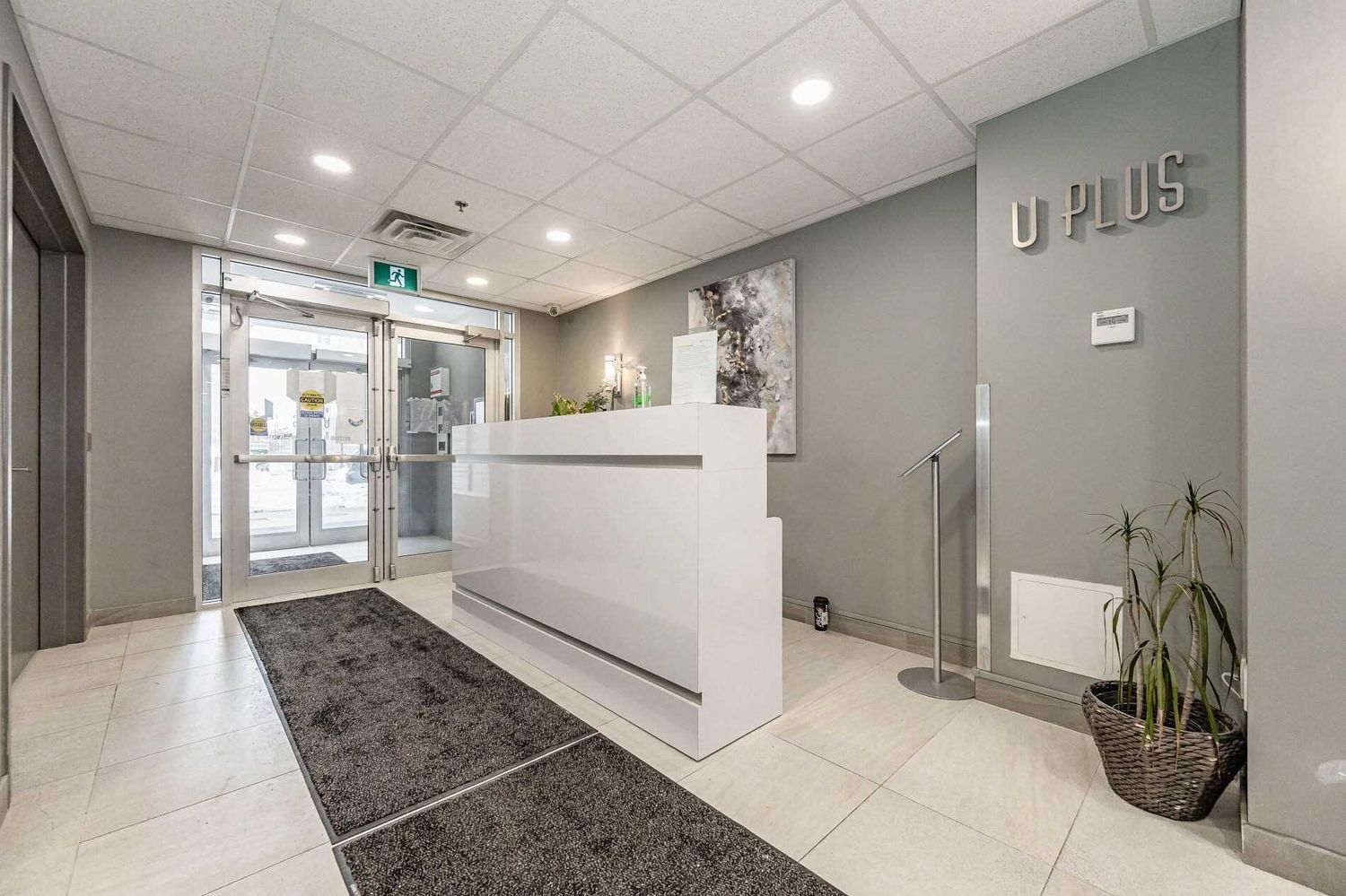 321 Spruce Street. U Plus is located in  Waterloo, Toronto - image #5 of 9