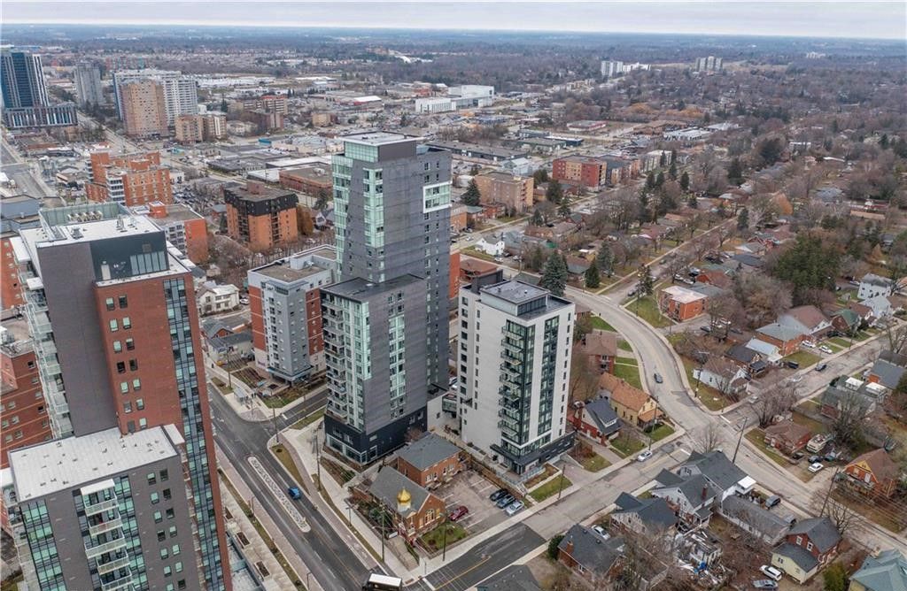 160 King Street North. K2 Waterloo Condominiums Tower 2 is located in  Waterloo, Toronto - image #2 of 4