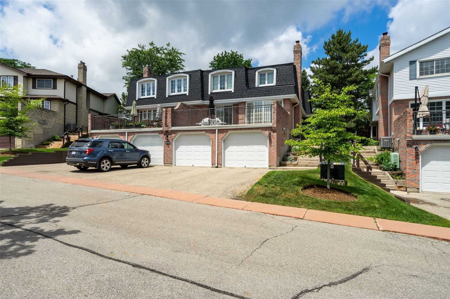 475-499 Beechwood Drive. Beechwood Villas is located in  Waterloo, Toronto - image #1 of 5