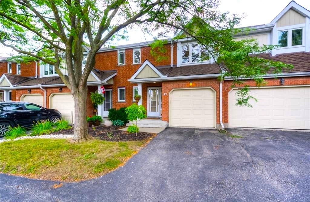 525 Beechwood Drive. 525 Beechwood Drive is located in  Waterloo, Toronto - image #1 of 5