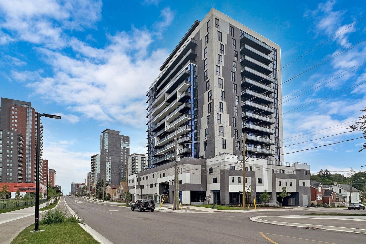 128 King Street North. ONE28 Condos is located in  Waterloo, Toronto - image #1 of 9