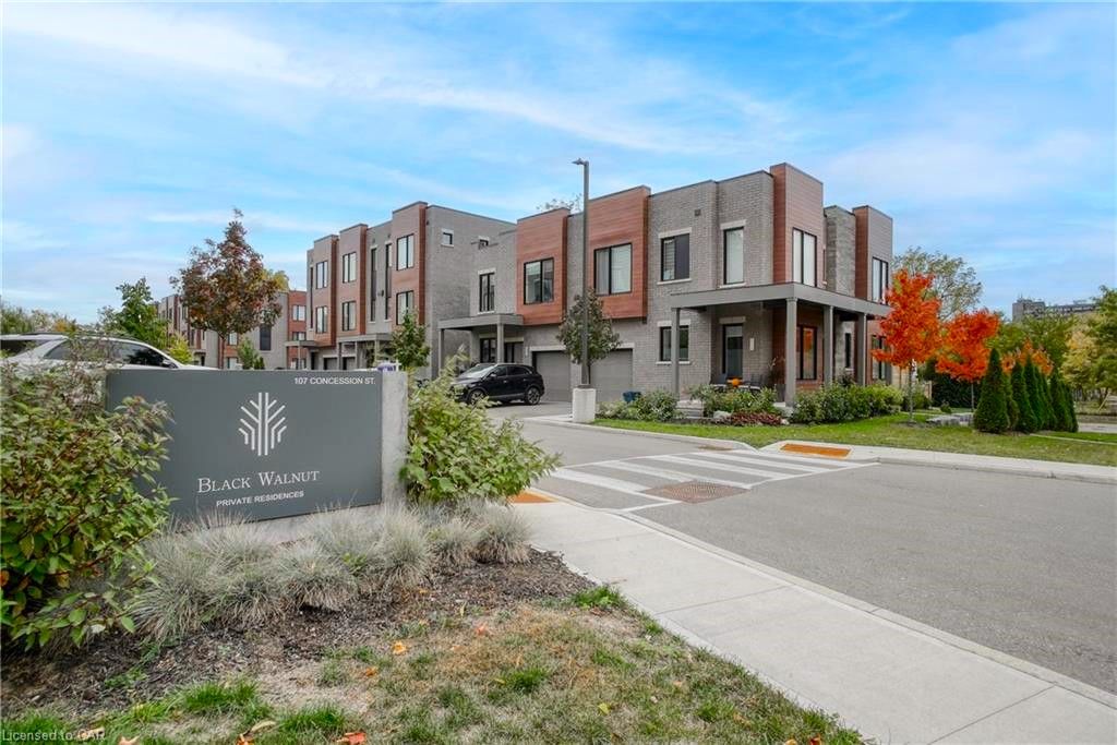 107 Concession Street. Black Walnut Urban Town Residences is located in  Cambridge, Toronto - image #3 of 4