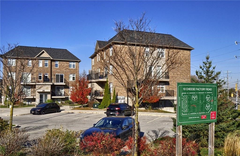 10 Cheese Factory Road. Strathaven Court is located in  Cambridge, Toronto - image #2 of 3