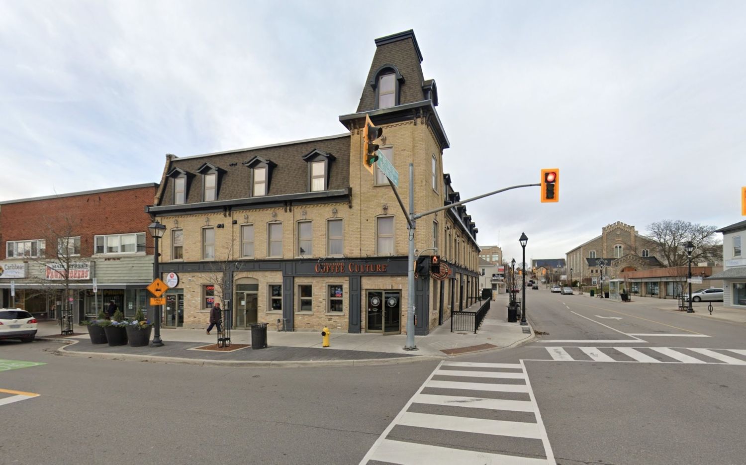 138 Main Street. 138 Main Condos is located in  Cambridge, Toronto - image #1 of 3