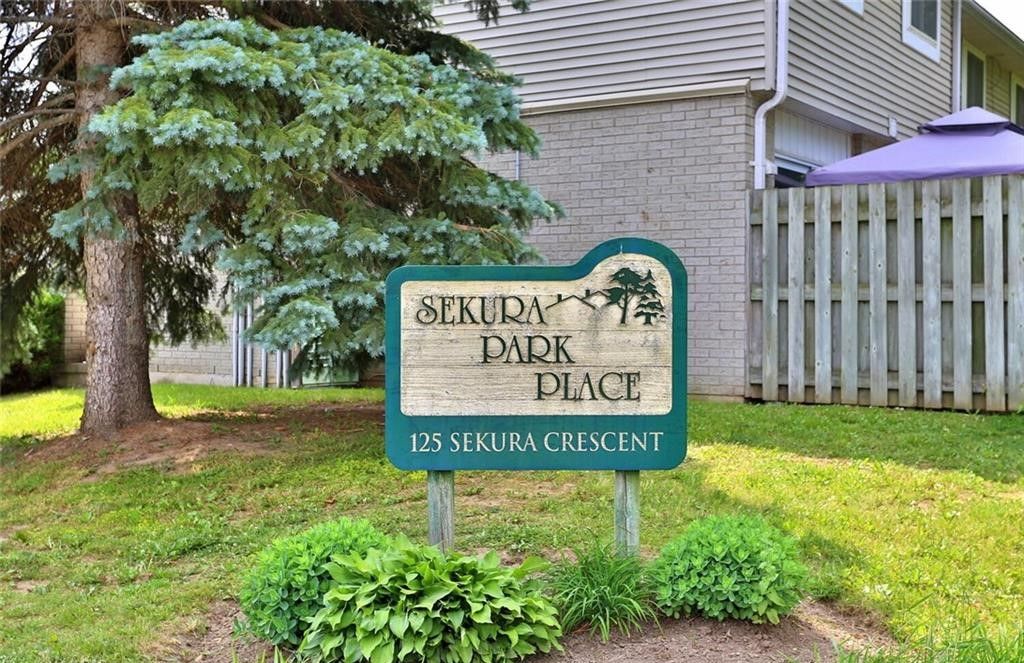 125 Sekura Crescent. Sekura Park Place is located in  Cambridge, Toronto - image #5 of 6