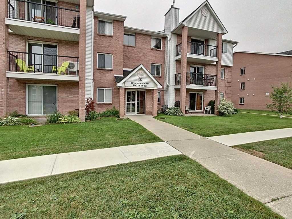 1096 Jalna Boulevard. Meadows of White Oaks is located in  London, Toronto - image #3 of 4