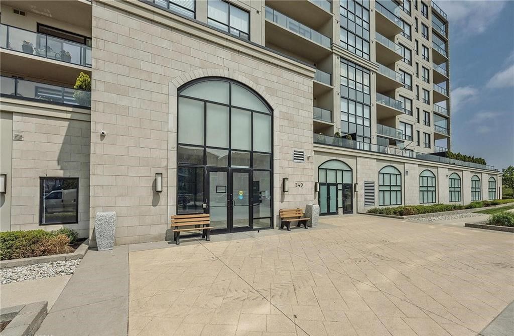 240 Villagewalk Boulevard. Village North Condos is located in  London, Toronto - image #4 of 9