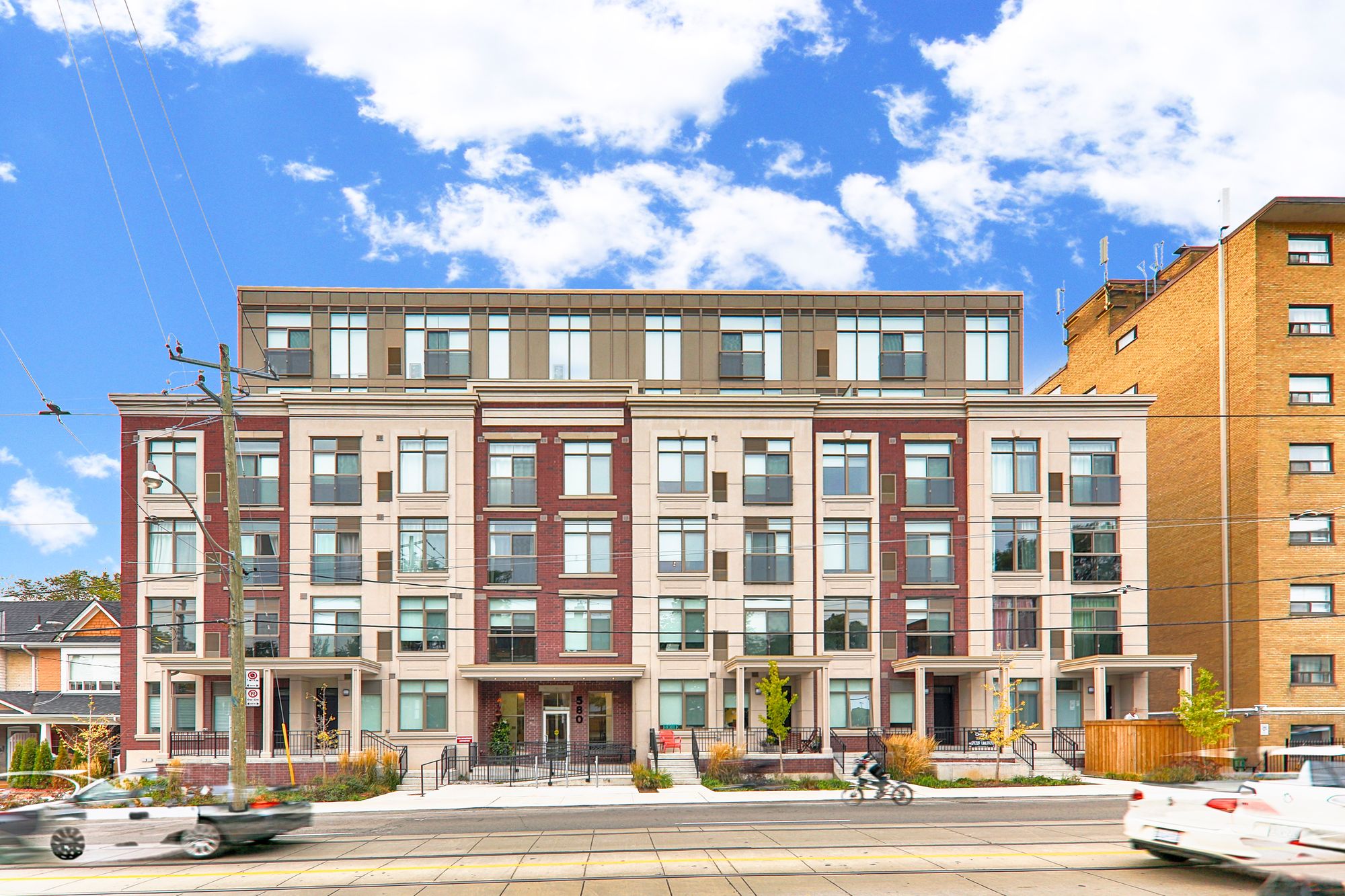 580 Kingston Rd The Glen Condos 1 Condo for Sale & 0 Units for Rent