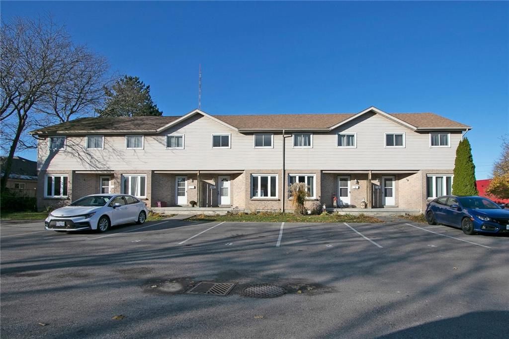 628 Wharncliffe Road. Woodhaven Heights is located in  Hamilton, Toronto - image #1 of 2