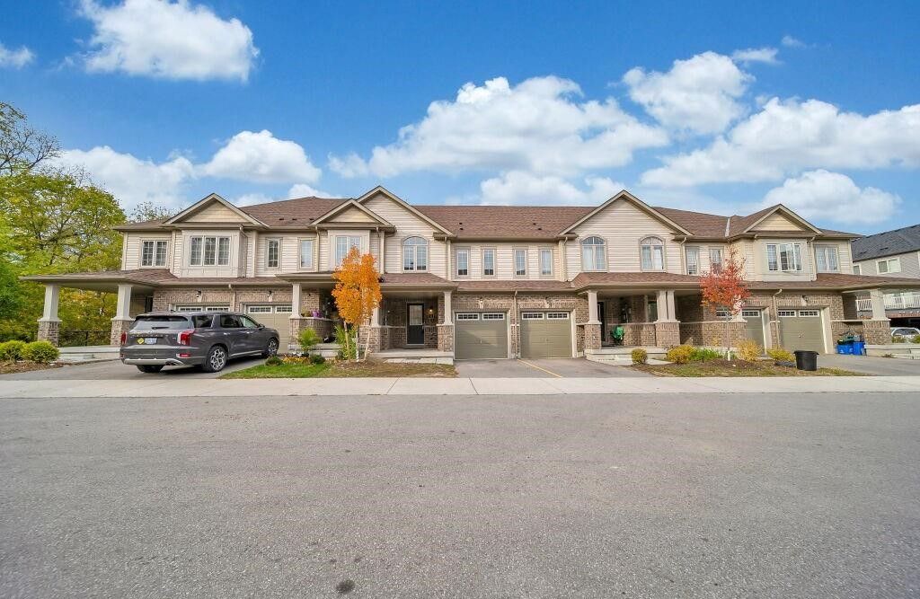 570 Linden Drive. 570 Linden Drive is located in  Cambridge, Toronto