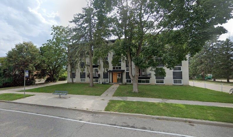 413 Hazel Street. 413 Hazel Street is located in  Waterloo, Toronto - image #1 of 2