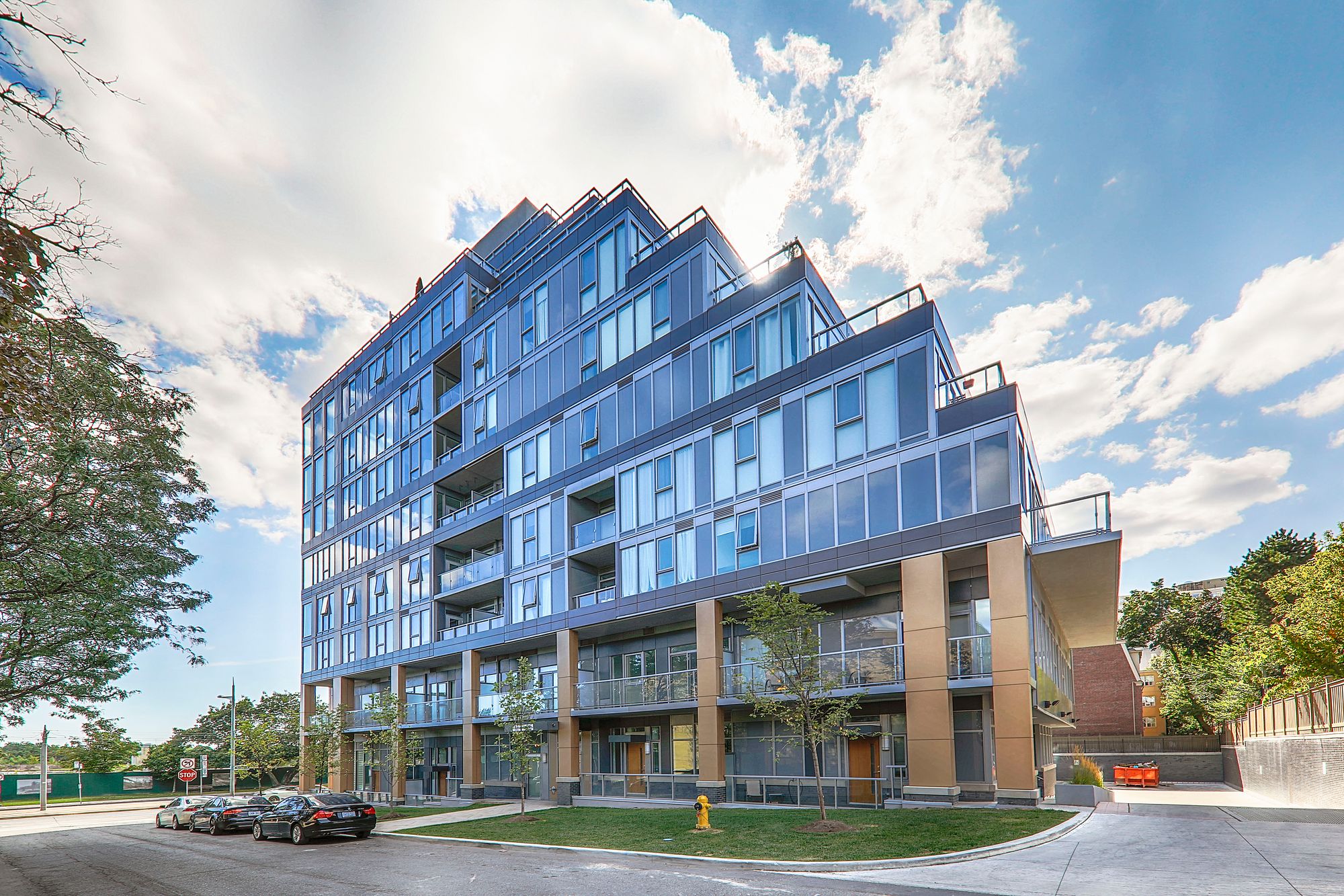 6 Parkwood Ave The Code Condos 1 Bed 1 Bath Unit 419 Strata.ca