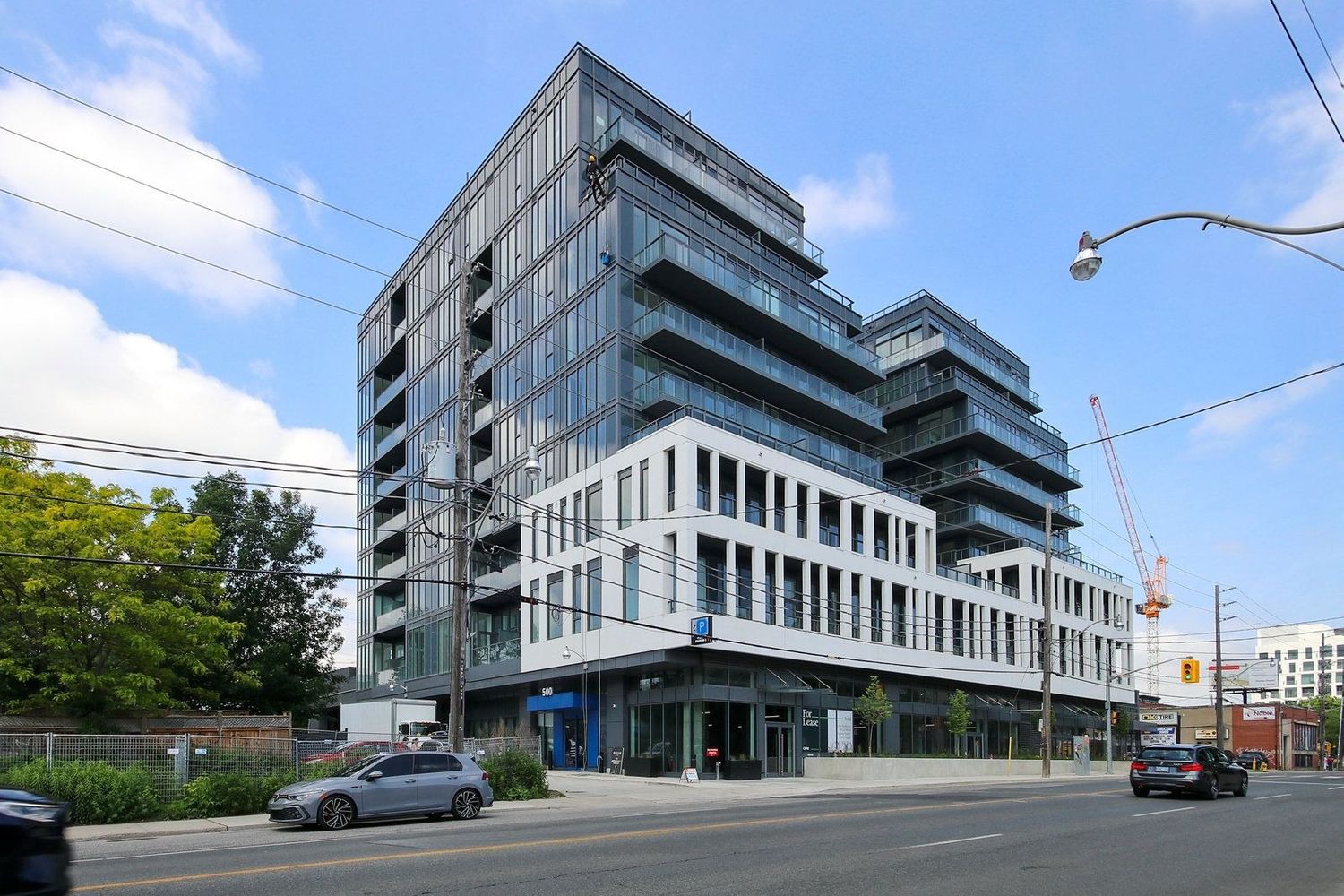 500 Dupont Street. Oscar Residences is located in  Downtown, Toronto - image #1 of 5