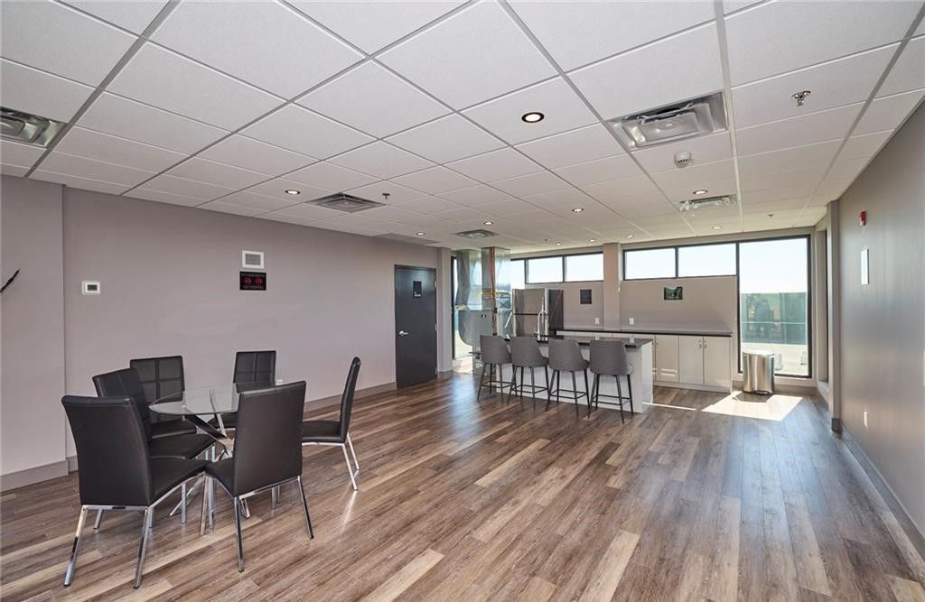 300B Fourth Avenue. First on Fourth Executive Condos Phase II is located in  St. Catharines, Toronto - image #7 of 9