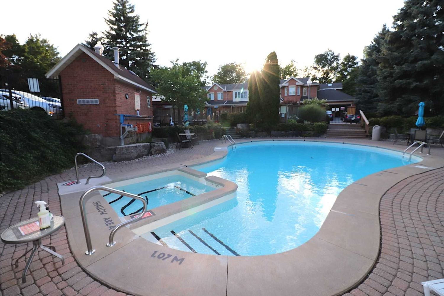 67 Linwell Road. Pine Ridge Estates is located in  St. Catharines, Toronto - image #3 of 4