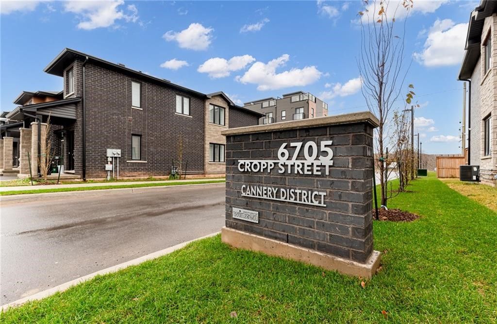 6705 Cropp Street. Cannery District Towns is located in  Niagara Falls, Toronto - image #2 of 2