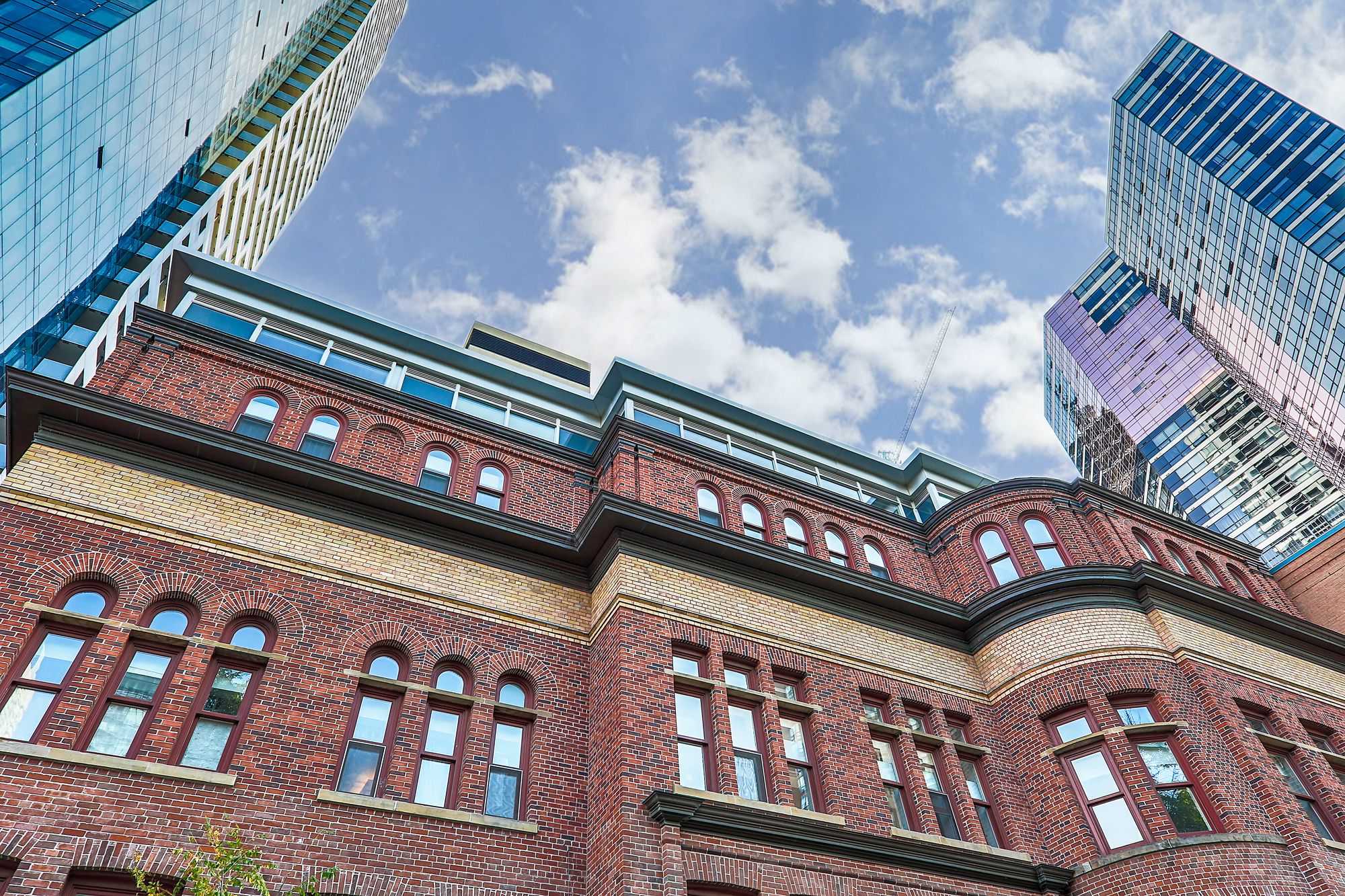 11 St Joseph St Eleven Residences 0 Condos for Sale & 1 Unit for Rent Strata.ca