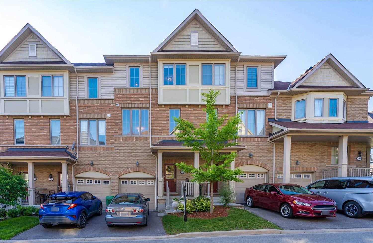 32 Bergamont Road. 32 Bergamont Road is located in  Brampton, Toronto - image #1 of 2