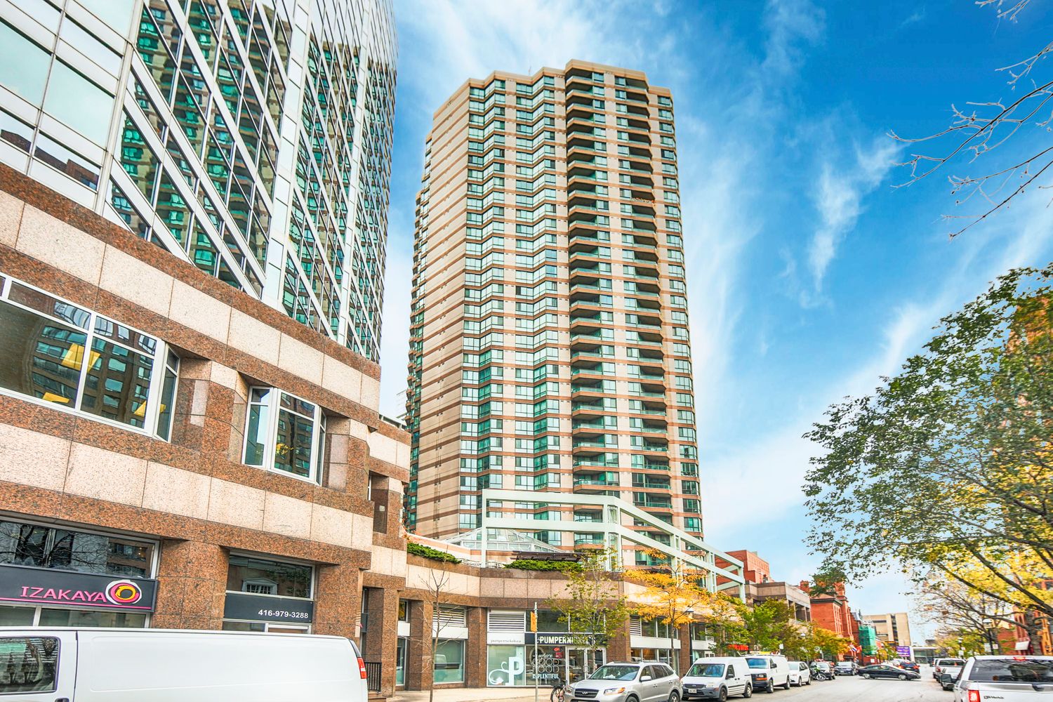 38 Elm Street. Minto Plaza is located in  Downtown, Toronto - image #2 of 4