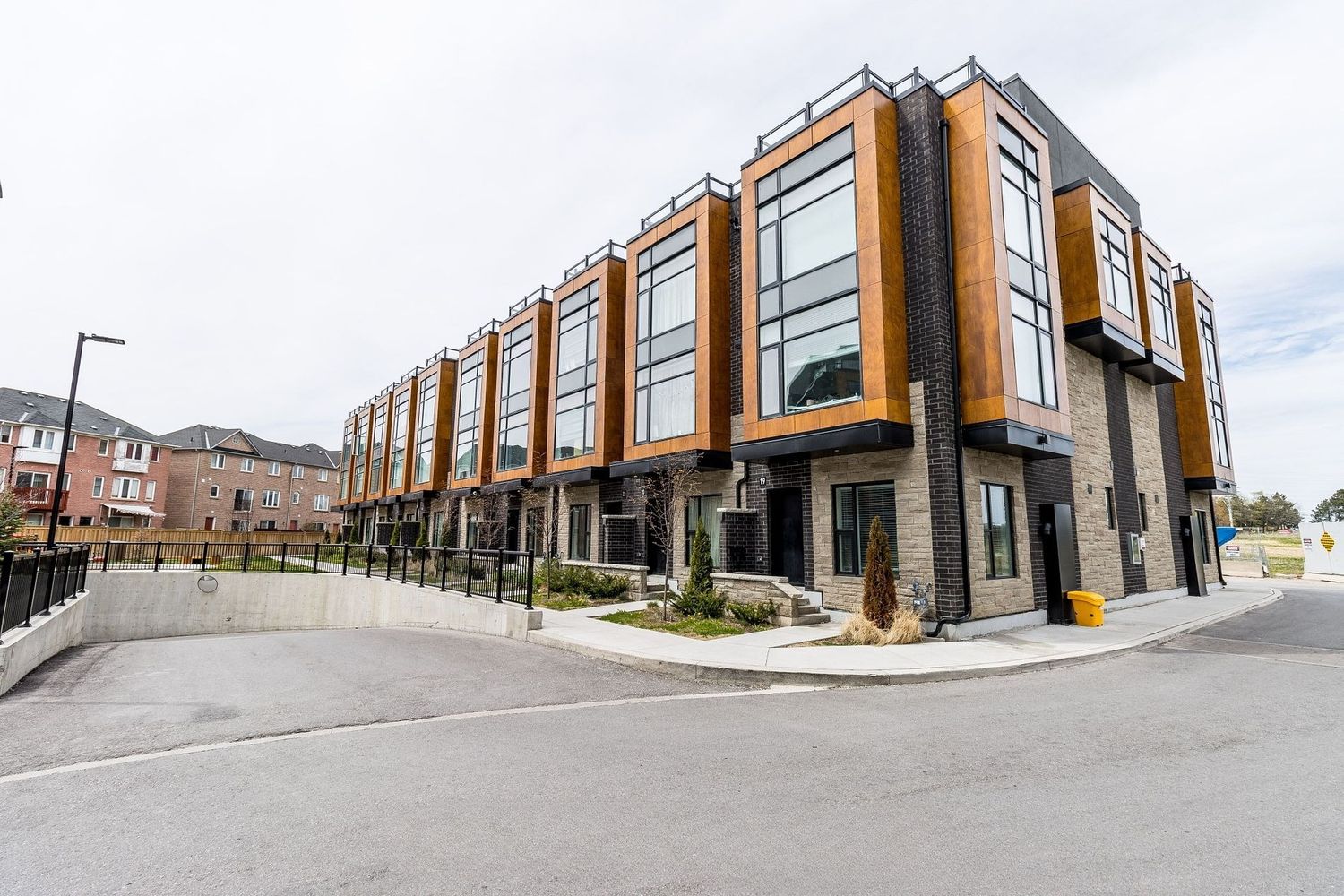 200 Malta Avenue. SouthSide Towns is located in  Brampton, Toronto - image #1 of 5