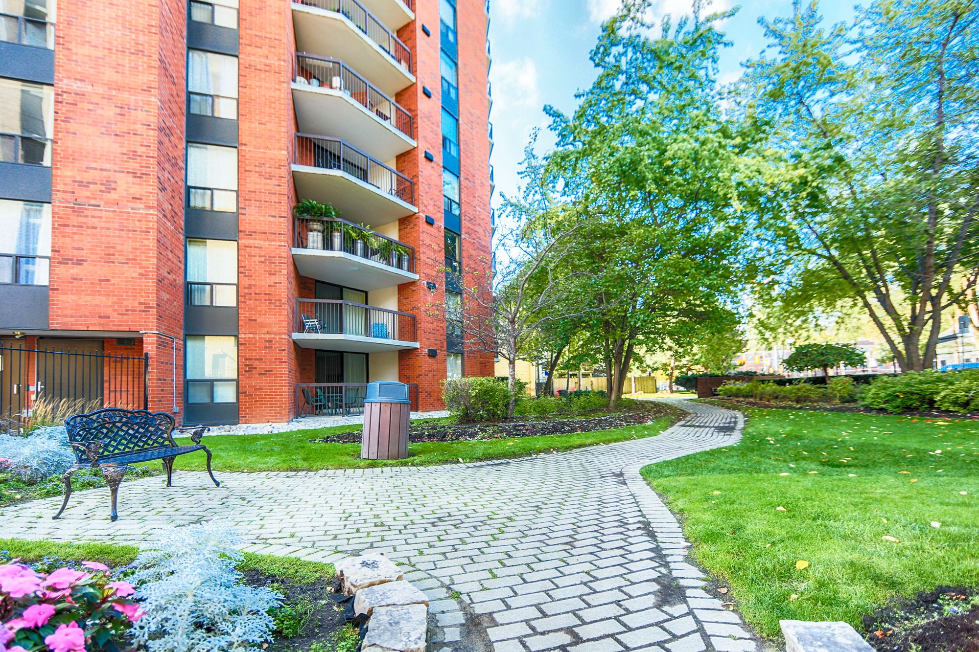 77 Maitland Pl Celebrity Place 3 Condos for Sale & 0 Units for Rent