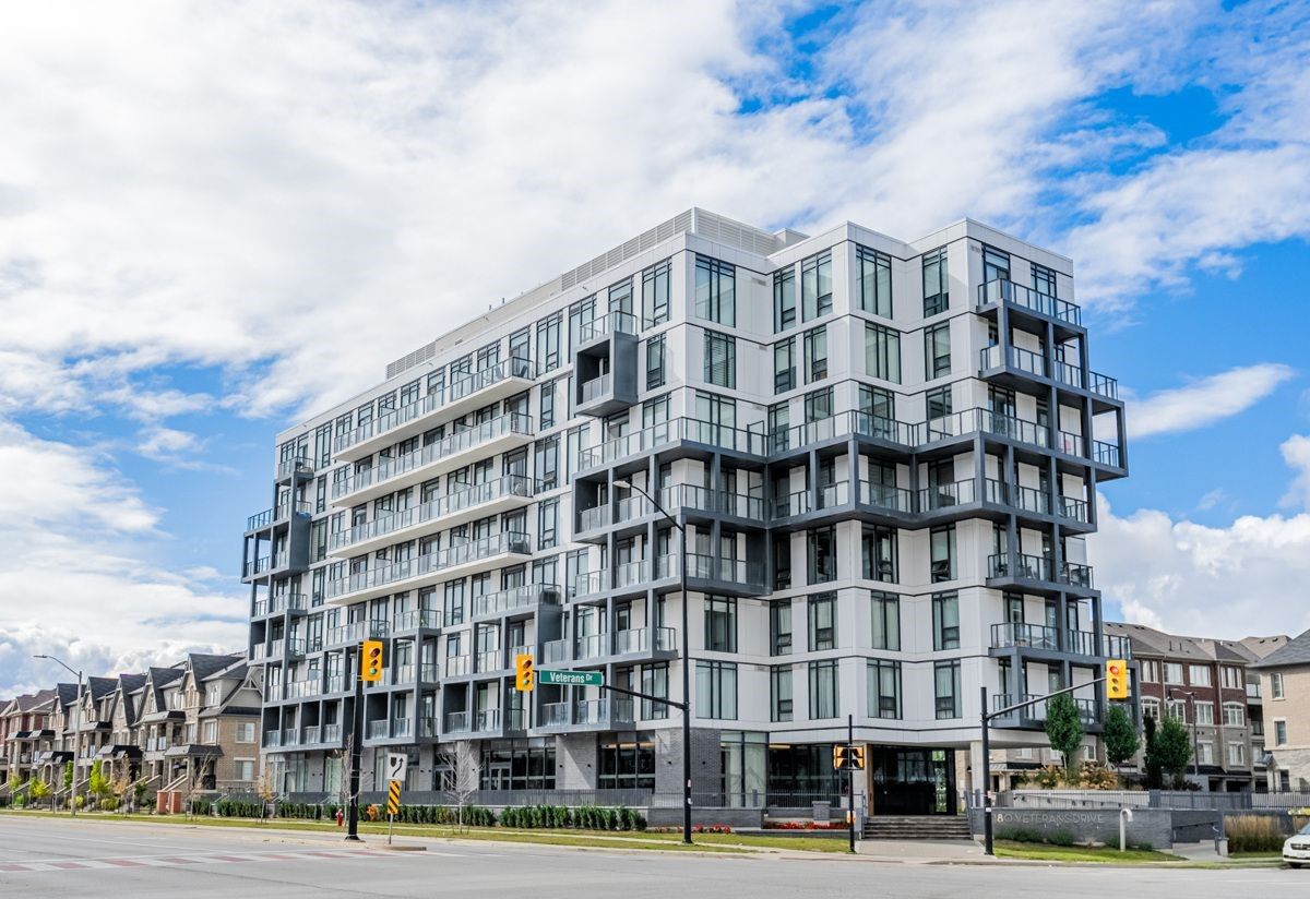 180 Veterans Drive. M Condos is located in  Brampton, Toronto - image #1 of 7