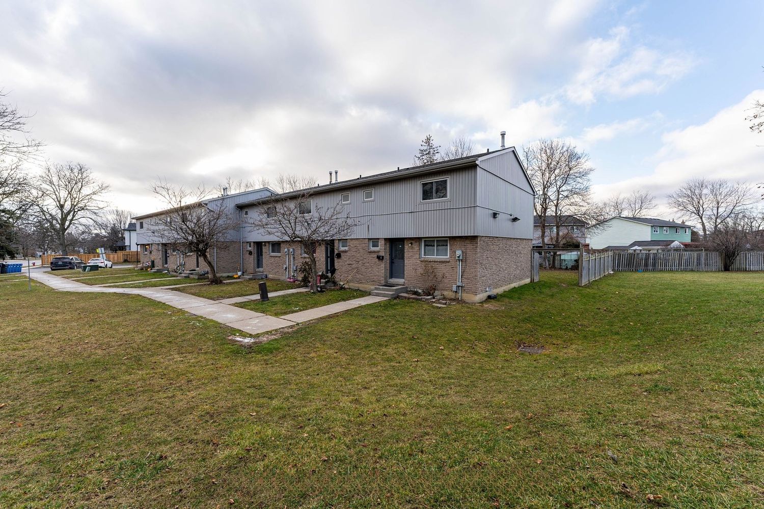 400 Vodden Street. 400 Vodden Street is located in  Brampton, Toronto - image #1 of 2