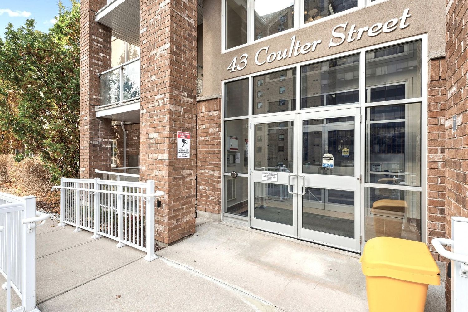 39-43 Coulter Street. Sunnidale Vistas is located in  Barrie, Toronto - image #5 of 6