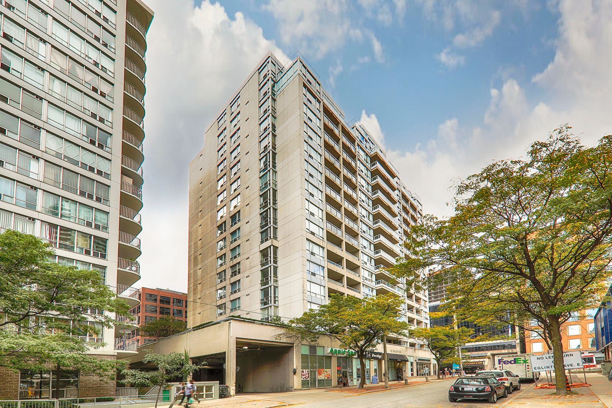 43-eglinton-ave-e-43-eglinton-avenue-east-condos-2-beds-1-bath