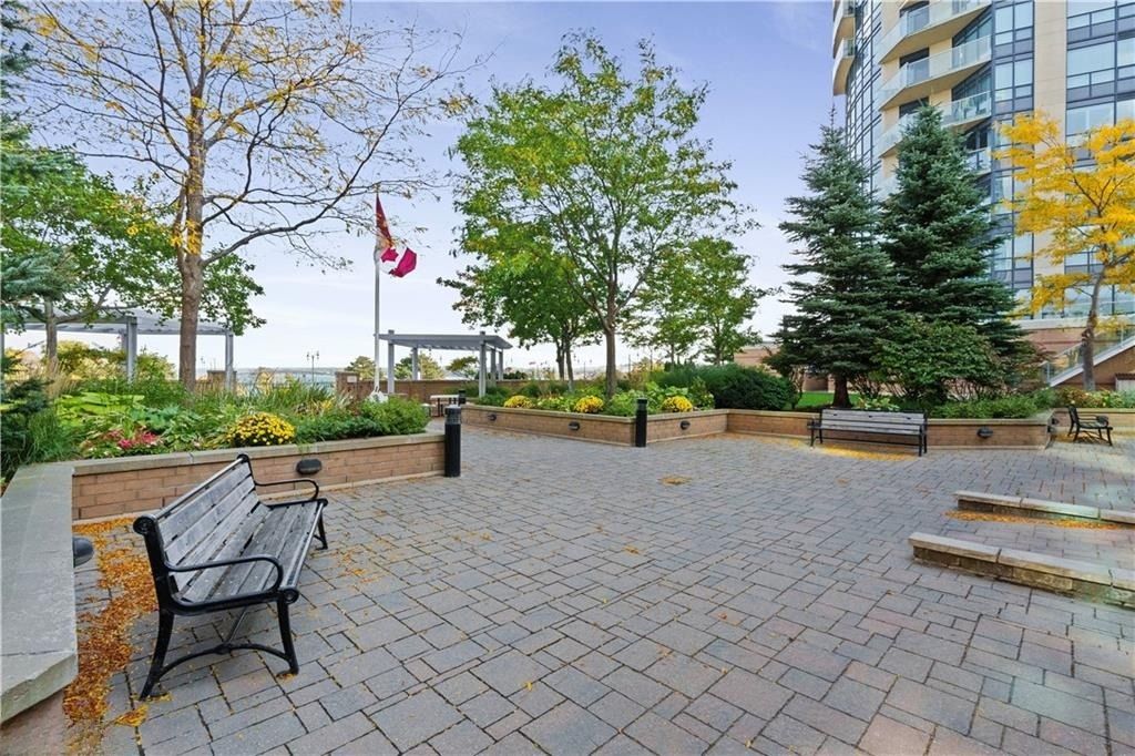 37 Ellen Street. Nautica Condo Community is located in  Barrie, Toronto - image #9 of 9