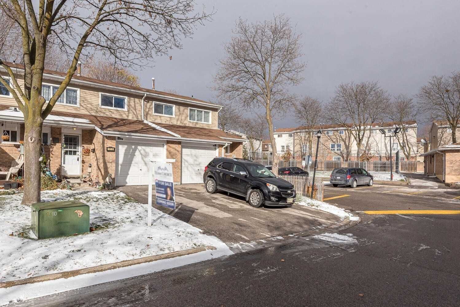 122 Ellerslie Road. 122 Ellerslie Road is located in  Brampton, Toronto