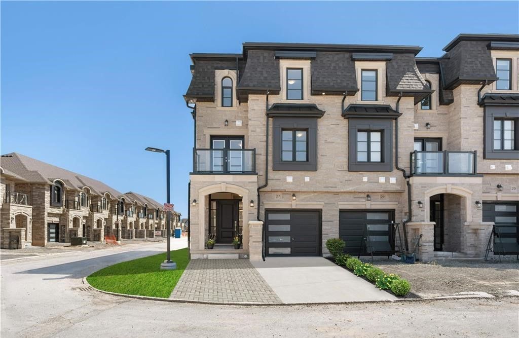 675 Victoria Road. North Ridge Upscale Towns by Guelph Lake is located in  Guelph, Toronto - image #2 of 2