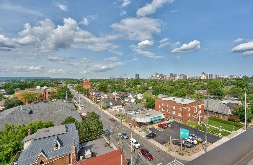 427 Aberdeen Avenue. Urban West is located in  Hamilton, Toronto - image #2 of 5