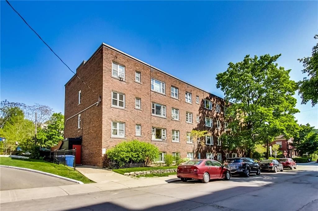 60 Robinson Street. Thistledown Apartments is located in  Hamilton, Toronto - image #2 of 4