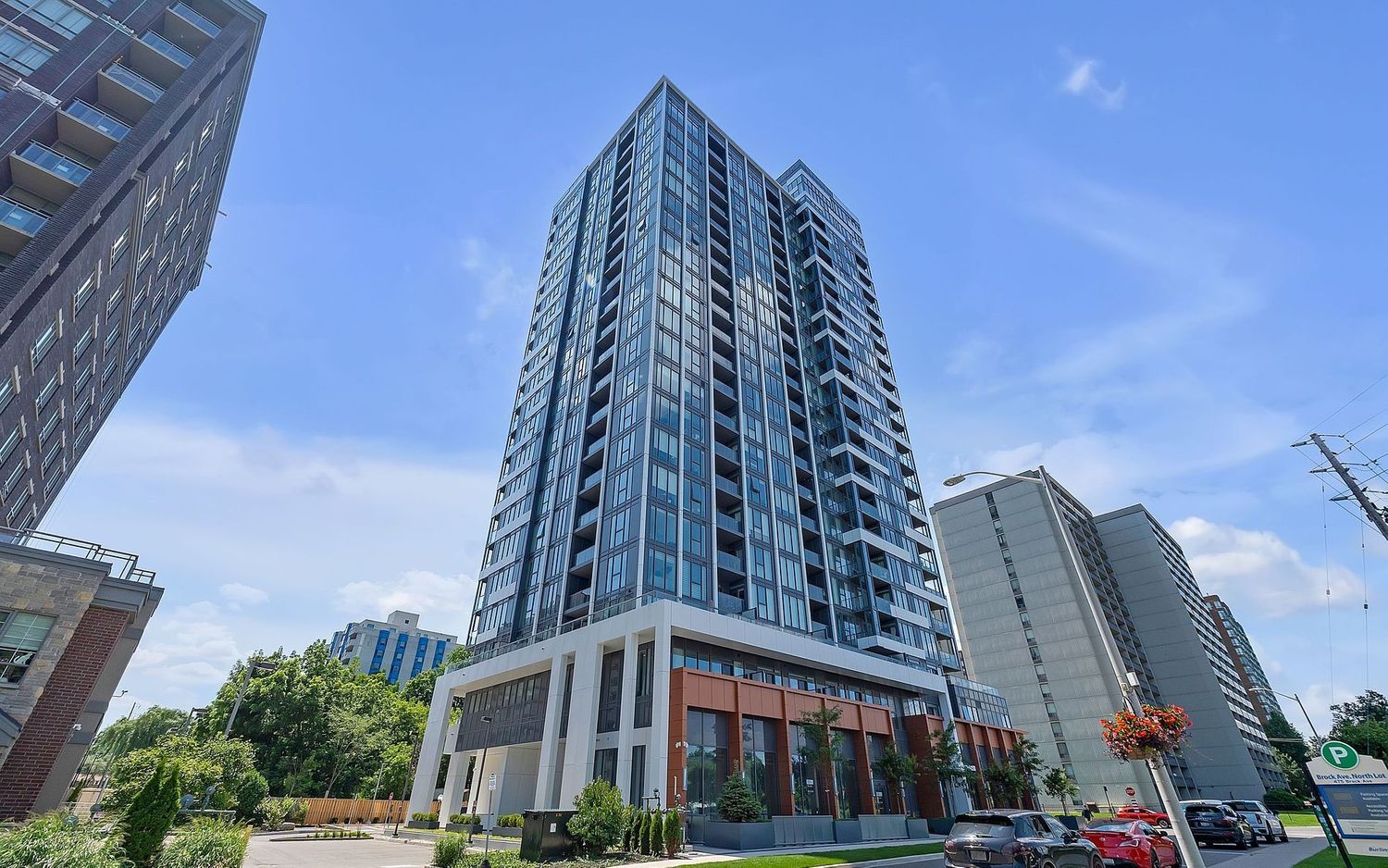 492-500 Brock Avenue. Illumina Condos is located in  Burlington, Toronto - image #1 of 9