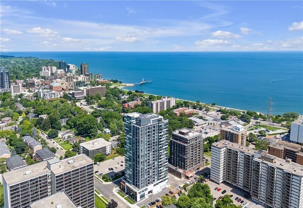 492-500 Brock Avenue. Illumina Condos is located in  Burlington, Toronto - image #3 of 9