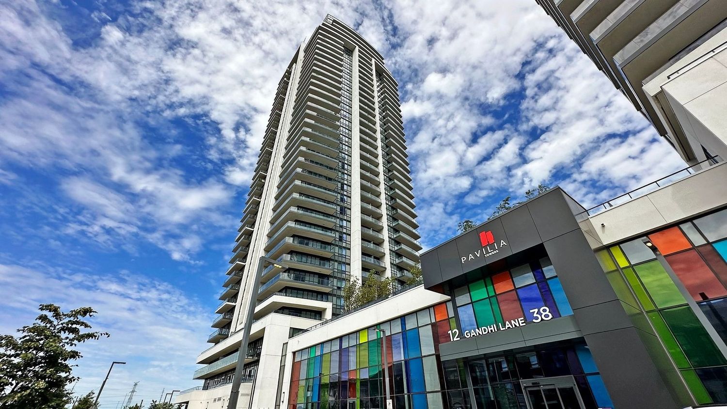 38 Gandhi Lane. Pavilia Towers Condos is located in  Markham, Toronto - image #2 of 11