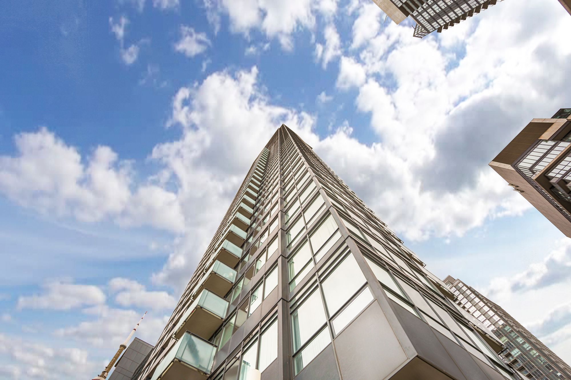 25 Telegram Mews Montage 8 Condos for Sale & 8 Units for Rent strata.ca