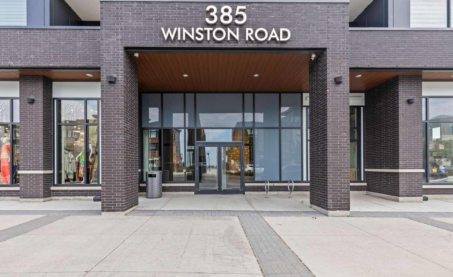 2 Andres Common. Odyssey Condominiums is located in  Grimsby, Toronto - image #6 of 10