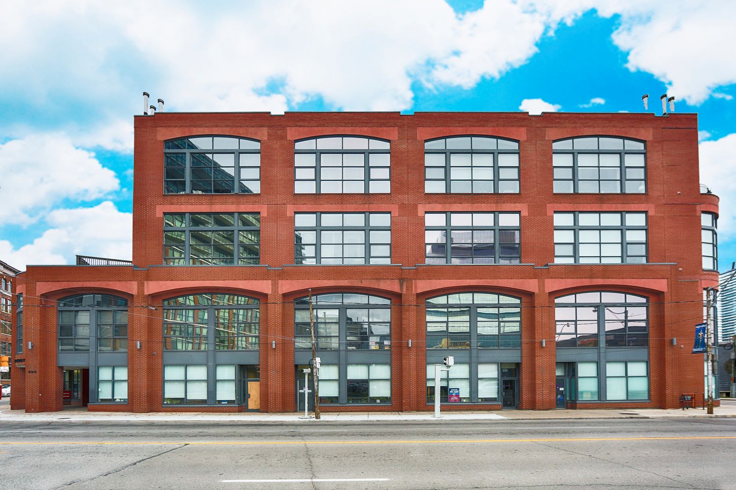 393 King Street E. The Derby Lofts is located in  Downtown, Toronto - image #2 of 4