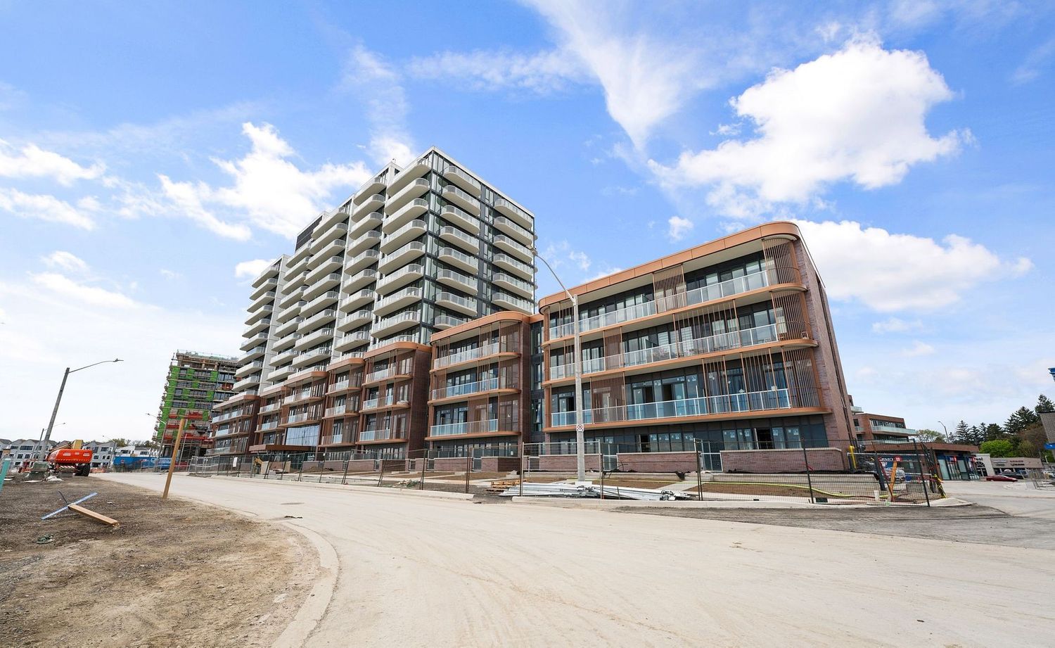 70 Mississauga Road. Brightwater Condos II is located in  Mississauga, Toronto - image #1 of 4